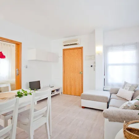 Дом отдыха Juan Miguel En A 50m De La Playa Terraza, Barbacoa Y Parking By Family Homes